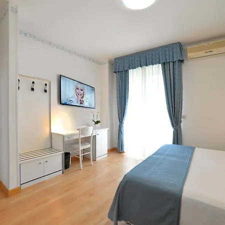 Laurin Hotel 3*