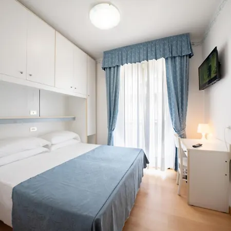 Laurin Отель 3*